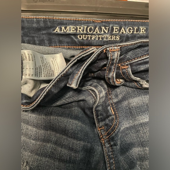 American Eagle size 4 jeans - Picture 3 of 3